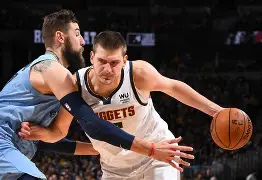 掘金NBA战胜波特兰开拓者约基奇勾手制胜的简单介绍